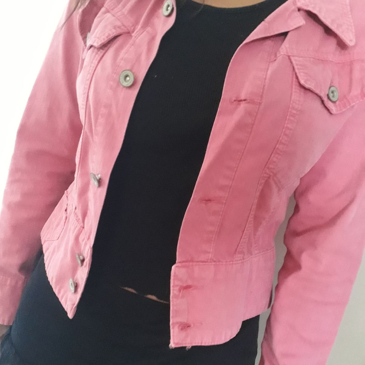 jaqueta jeans feminina rosa