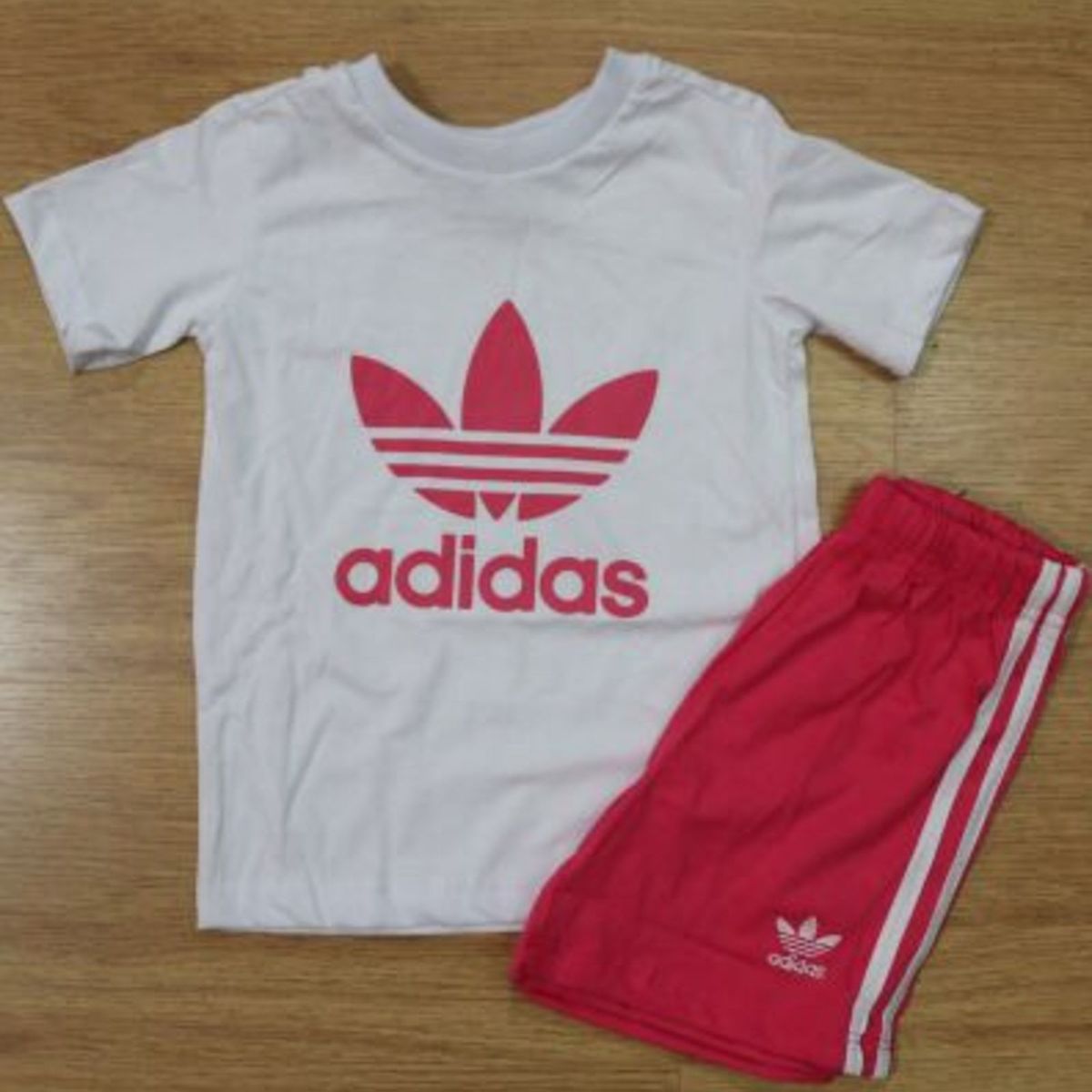 conjunto adidas rosa infantil