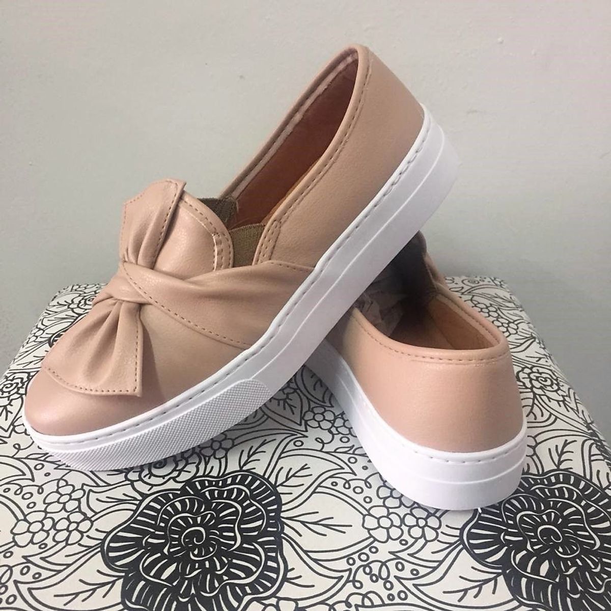 slip on feminino com laço