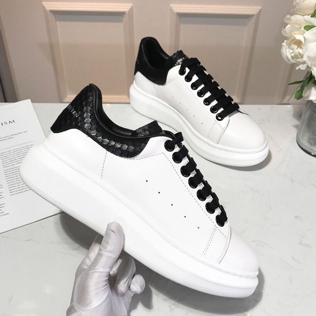 alexander mcqueen tenis preço