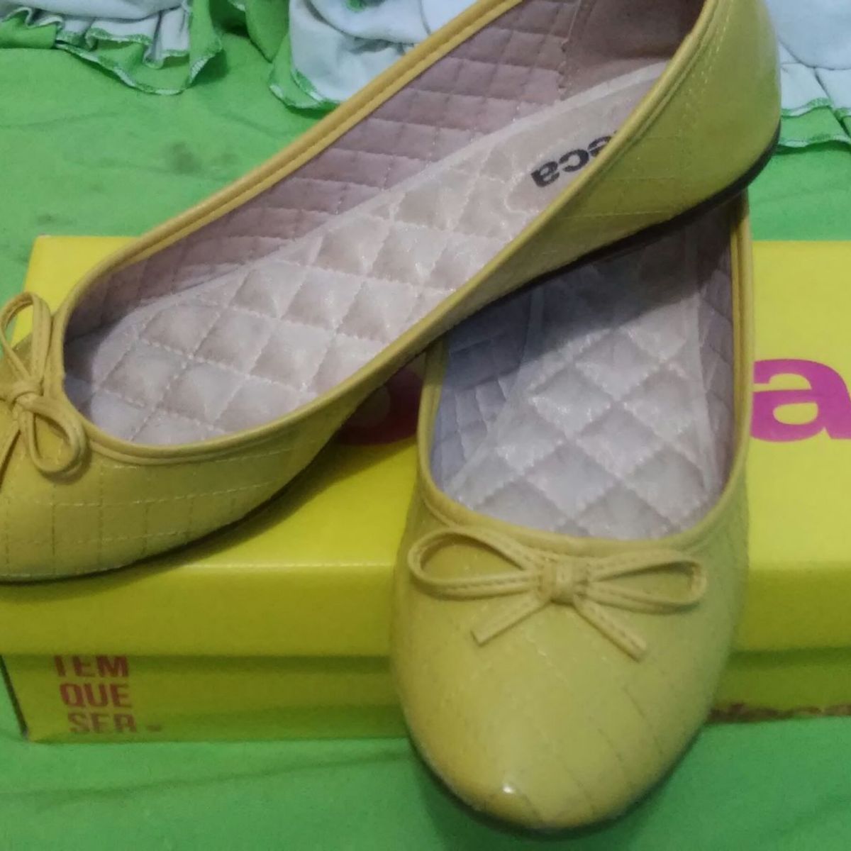 sapatilha moleca amarela