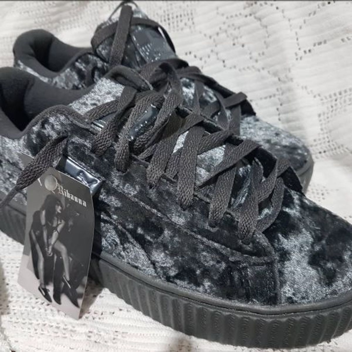 sapato da puma de veludo