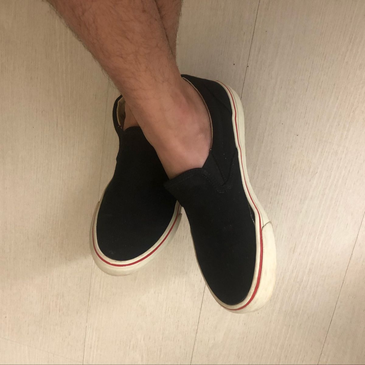 tenis slip on redley