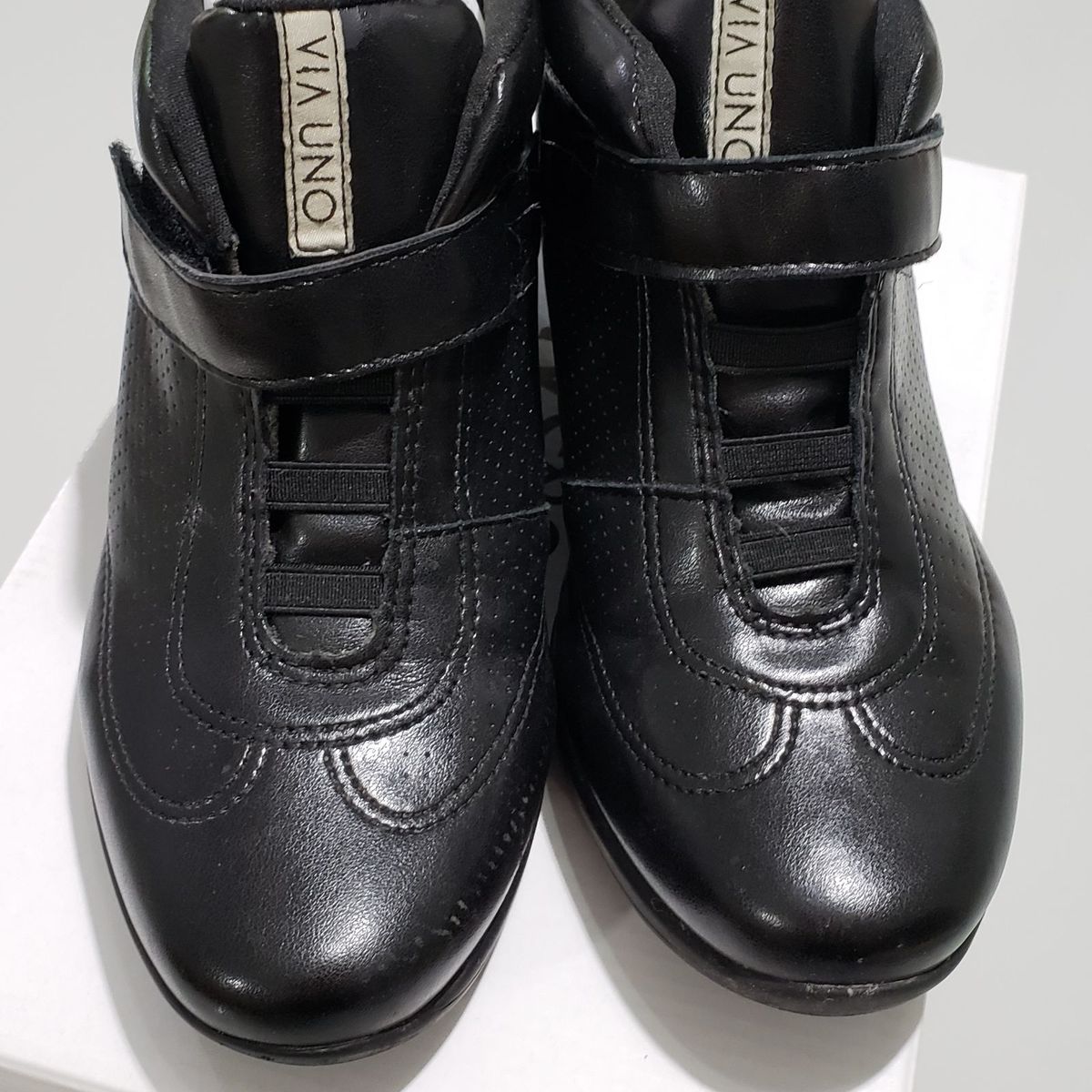 tenis via uno anabela preto