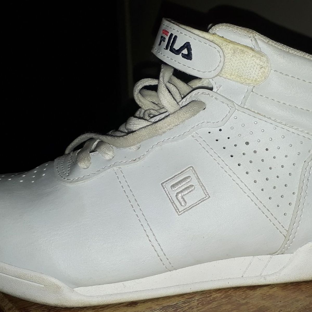 tenis fila com velcro