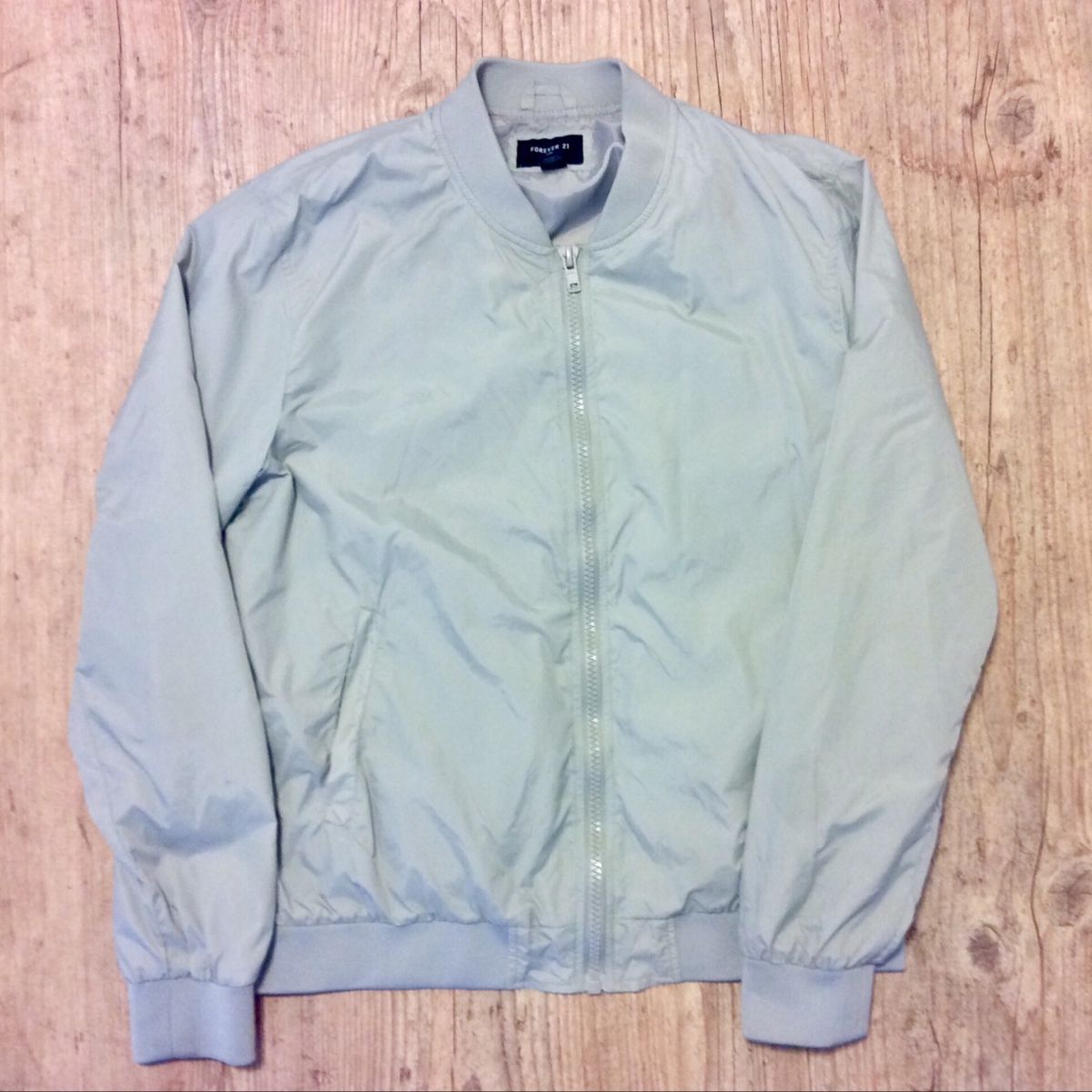 corta vento da forever 21