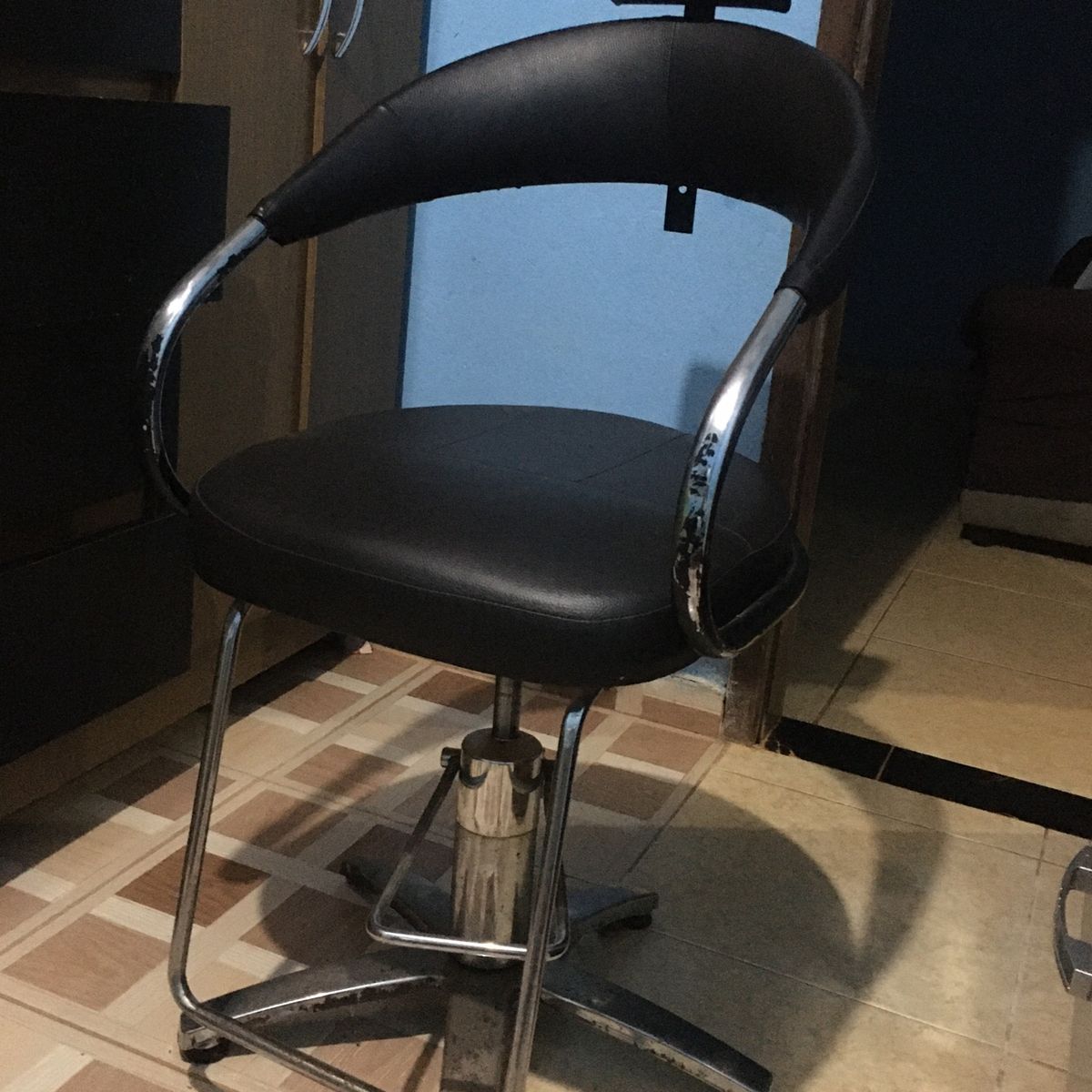 Cadeira de Barbeiro, Eletrodoméstico Usado 68867692