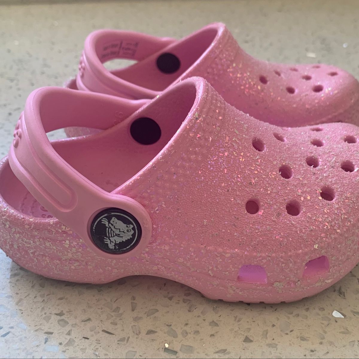 Crocs Infantil Rosa Classic Glitter C6 | Calçado Infantil para
