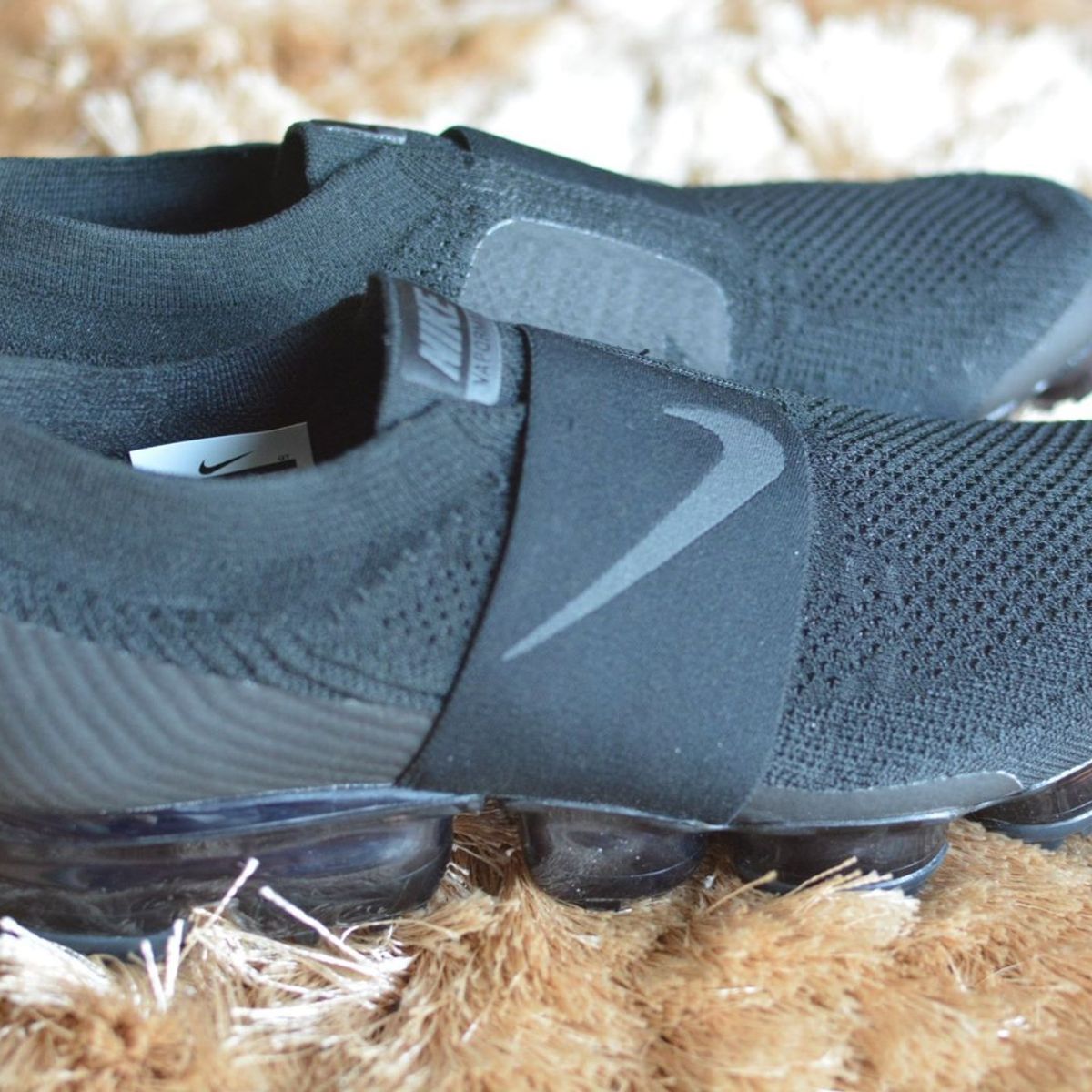 vapormax plus sem cadarço