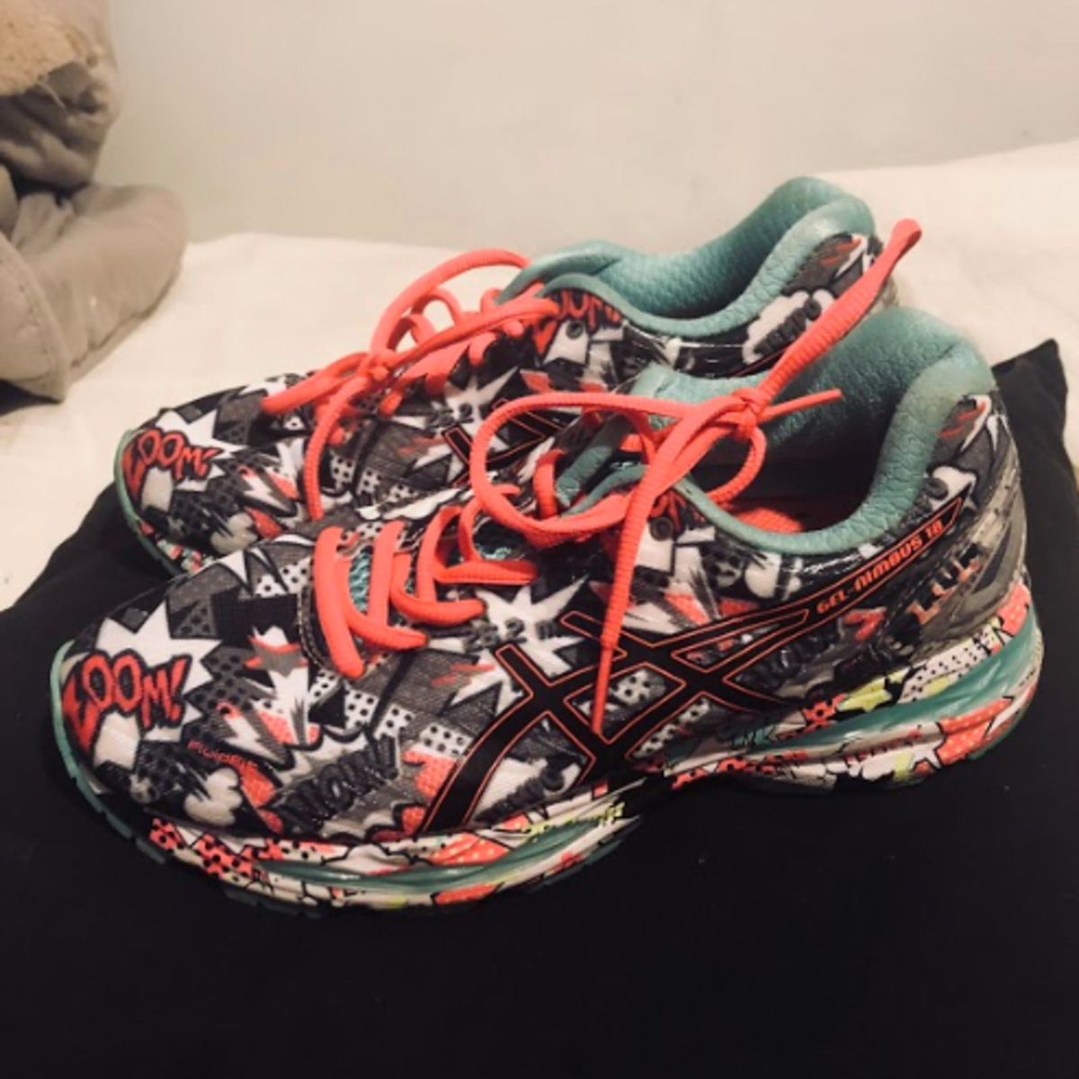 Asics gel nimbus 18 comic edition women's sale