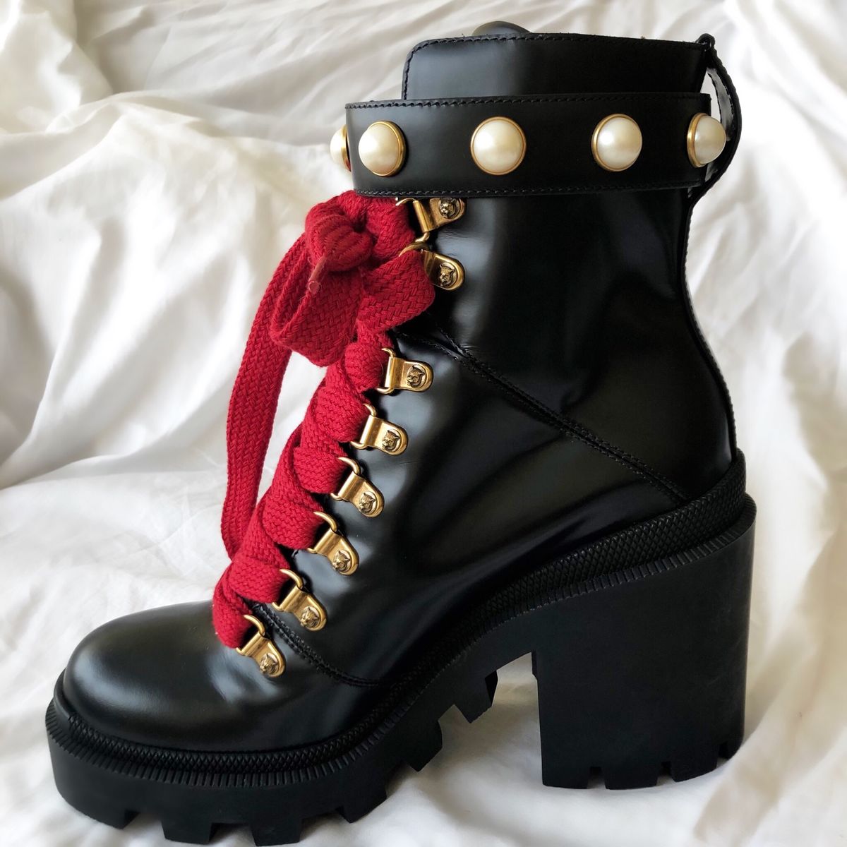 bota cano curto gucci