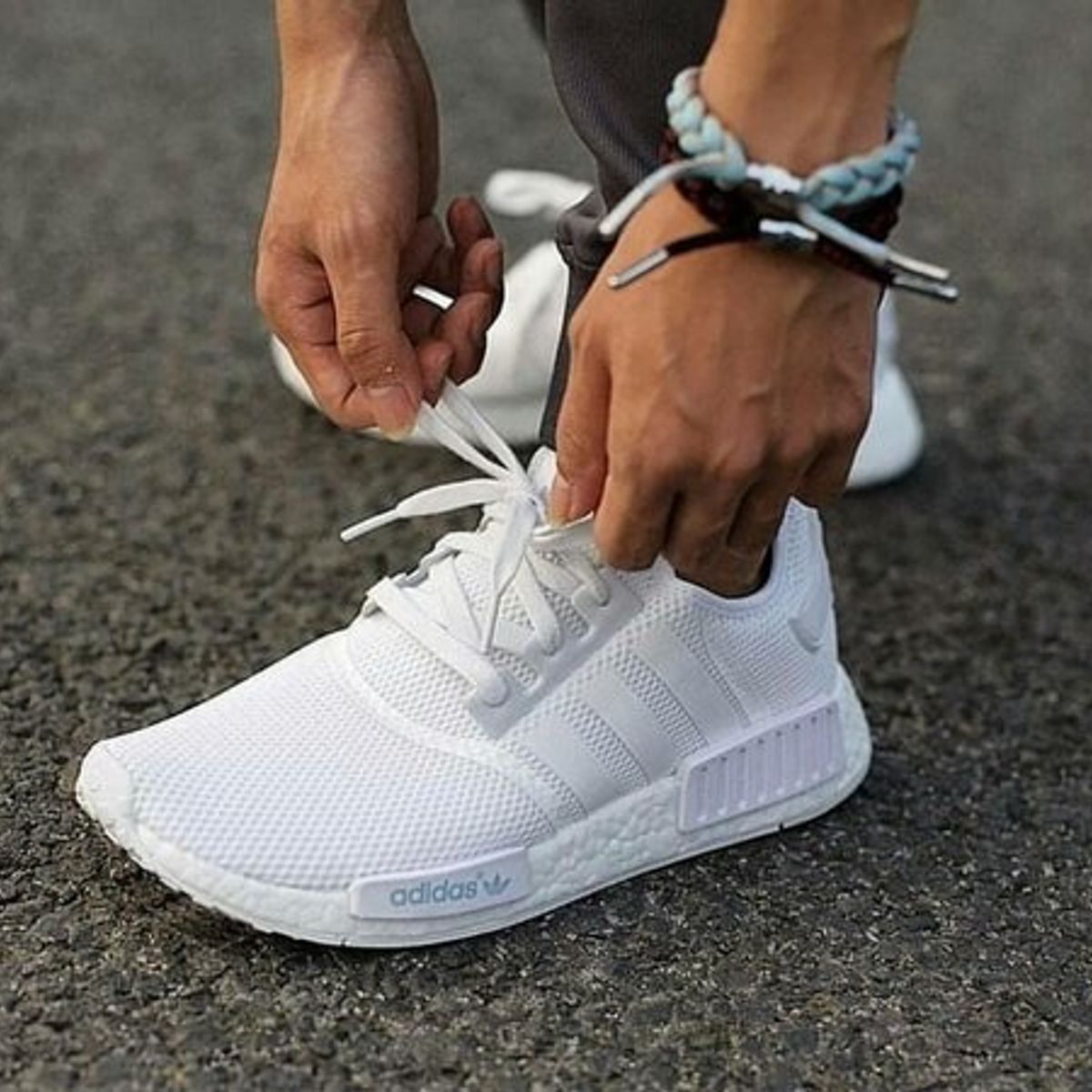 Tênis Adidas Nmd Runner Boost R1 Branco Original All White Adidas Número 39  Masculino Feminino | Tênis Masculino Adidas Nunca Usado 35132227 | enjoei