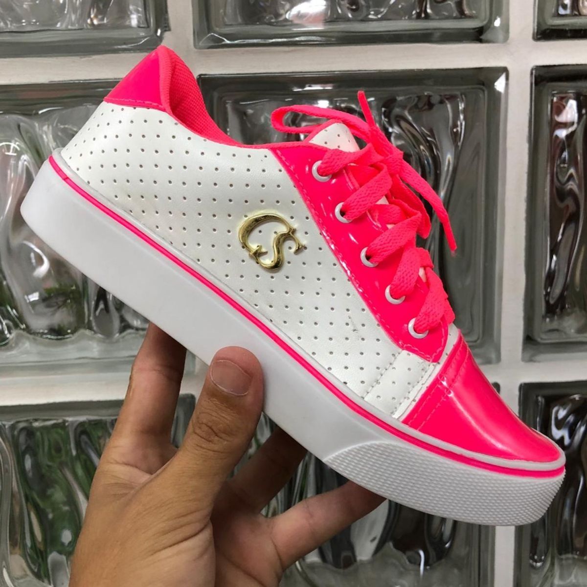 tenis rosa carmen steffens