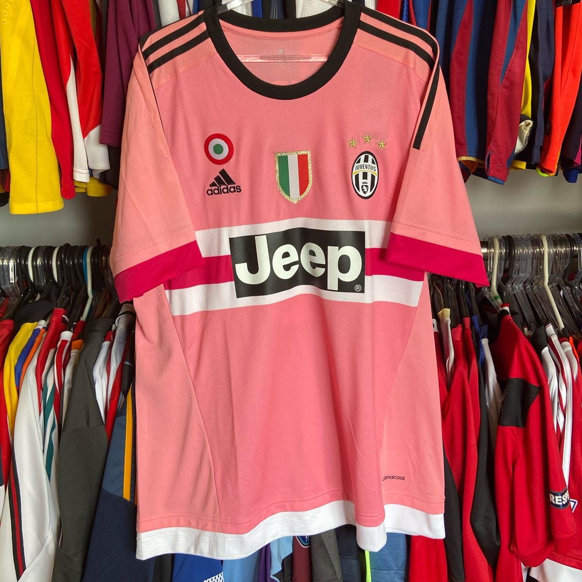 camiseta juventus rosa jeep