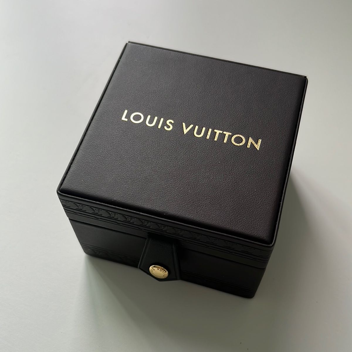 Porta Joias Original Louis Vuitton em Couro Marrom, Jóia Feminina Louis  Vuitton Usado 89842090