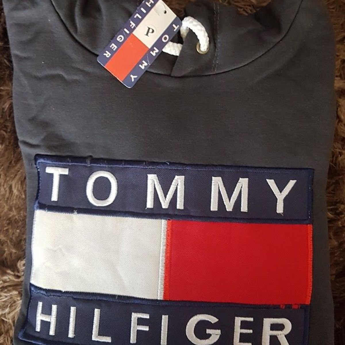 real tommy hilfiger vs fake