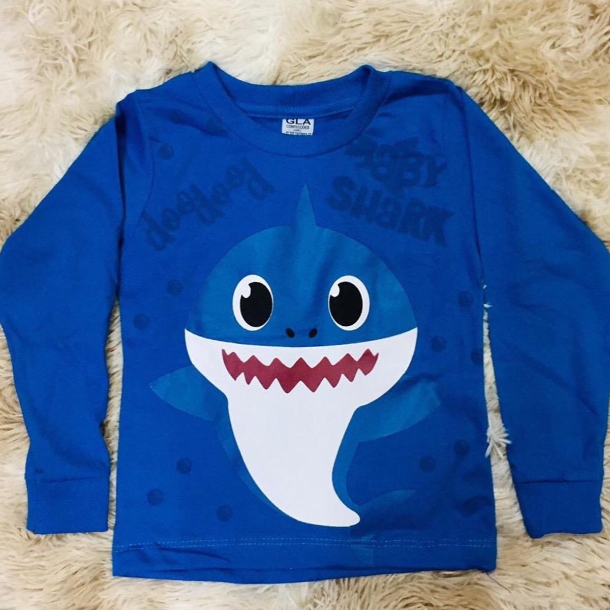 roupa baby shark 2 anos