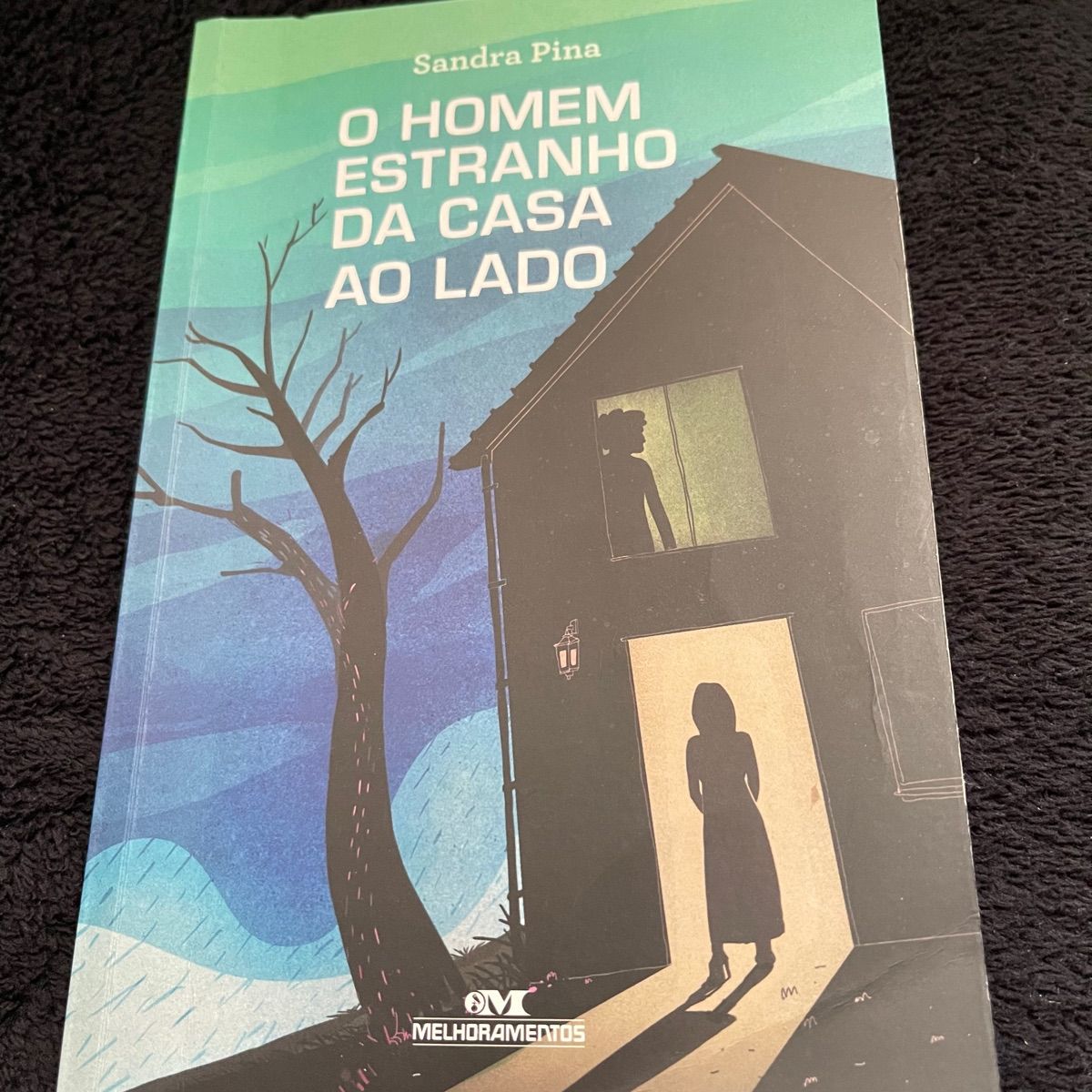 O Homem Estranho da Casa ao Lado by Editora Melhoramentos - Issuu