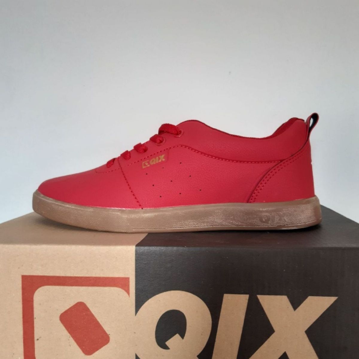 tenis qix vermelho