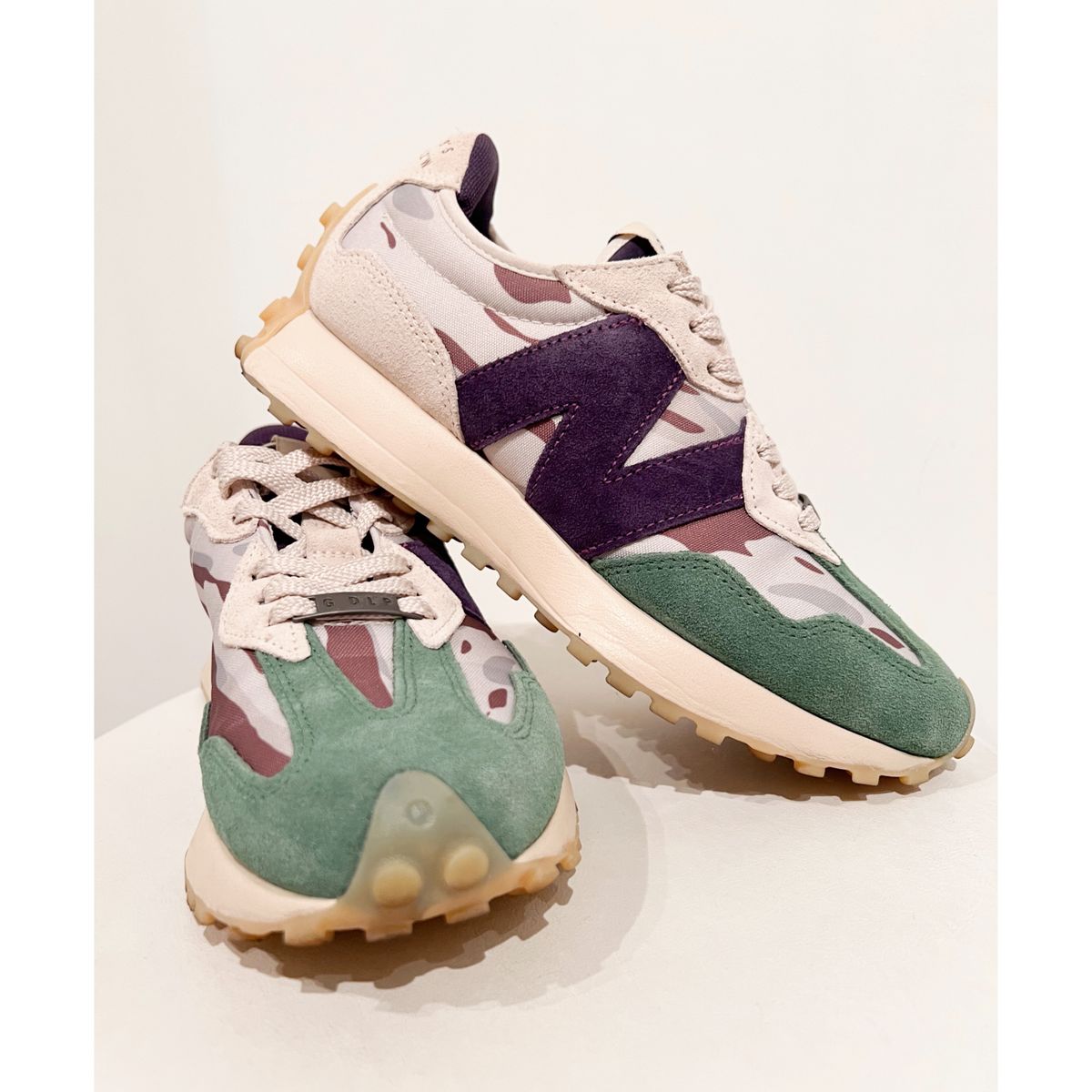 Tênis New Balance 327 X G Dlp Sabará Casual Unissex | Tênis