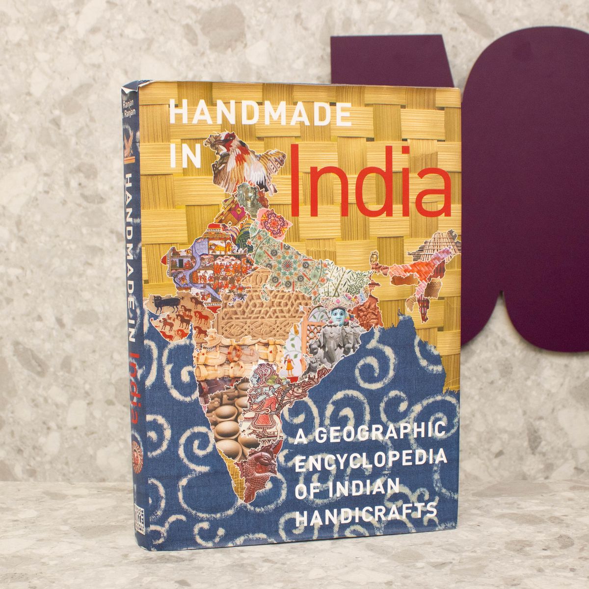 洋書 Handmade in India Livro Handmade In India a Geographic Encyclopedia Of India