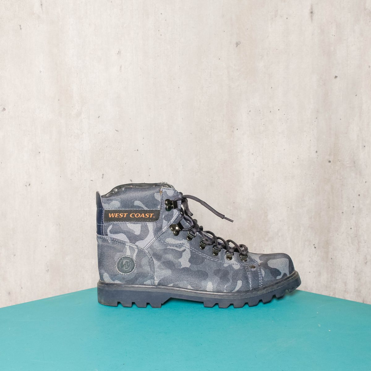 bota west coast camuflada
