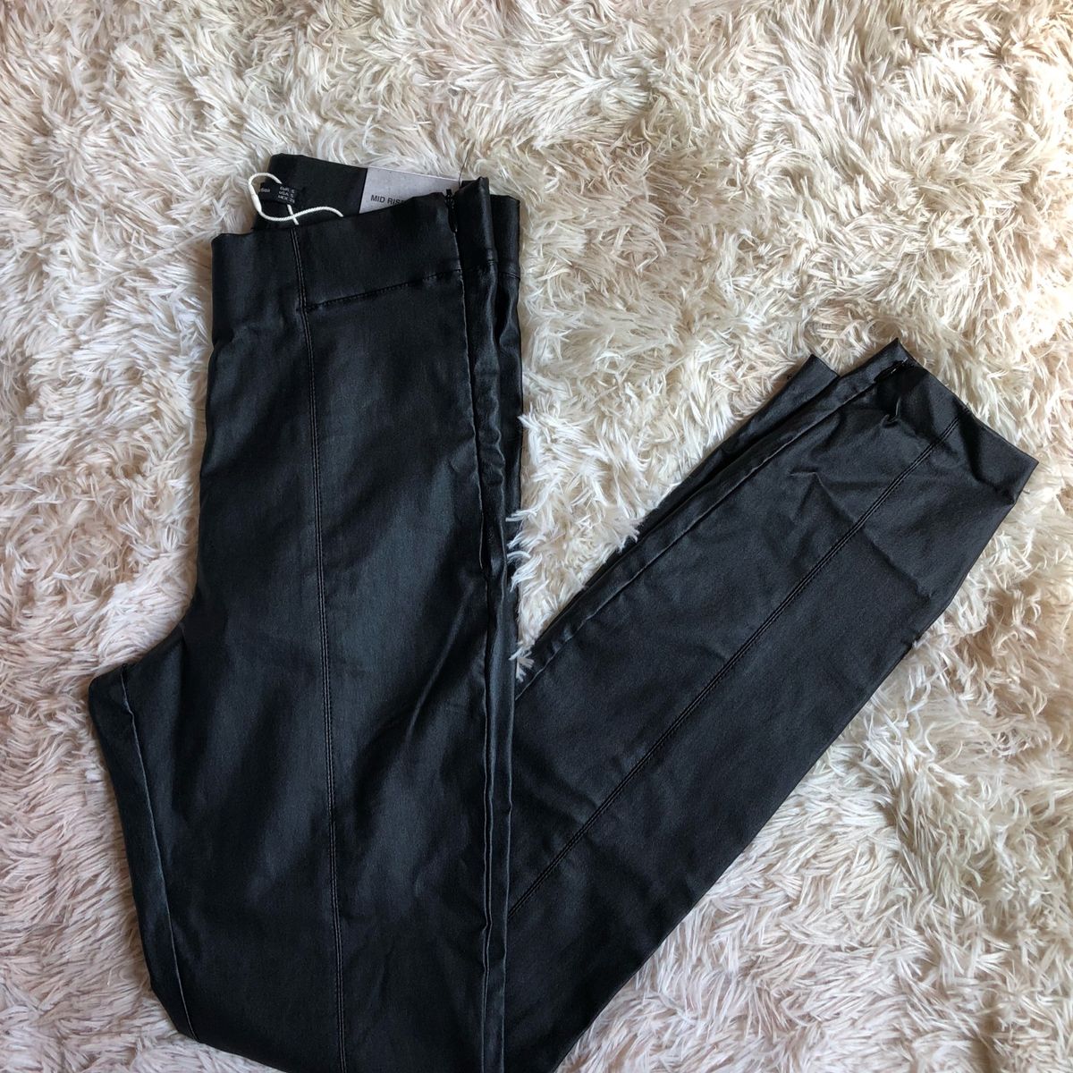 calça couro fake zara