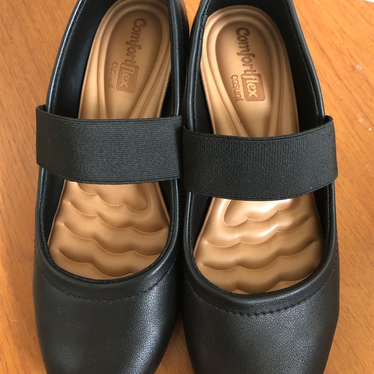 sapato estilo boneca comfortflex preto