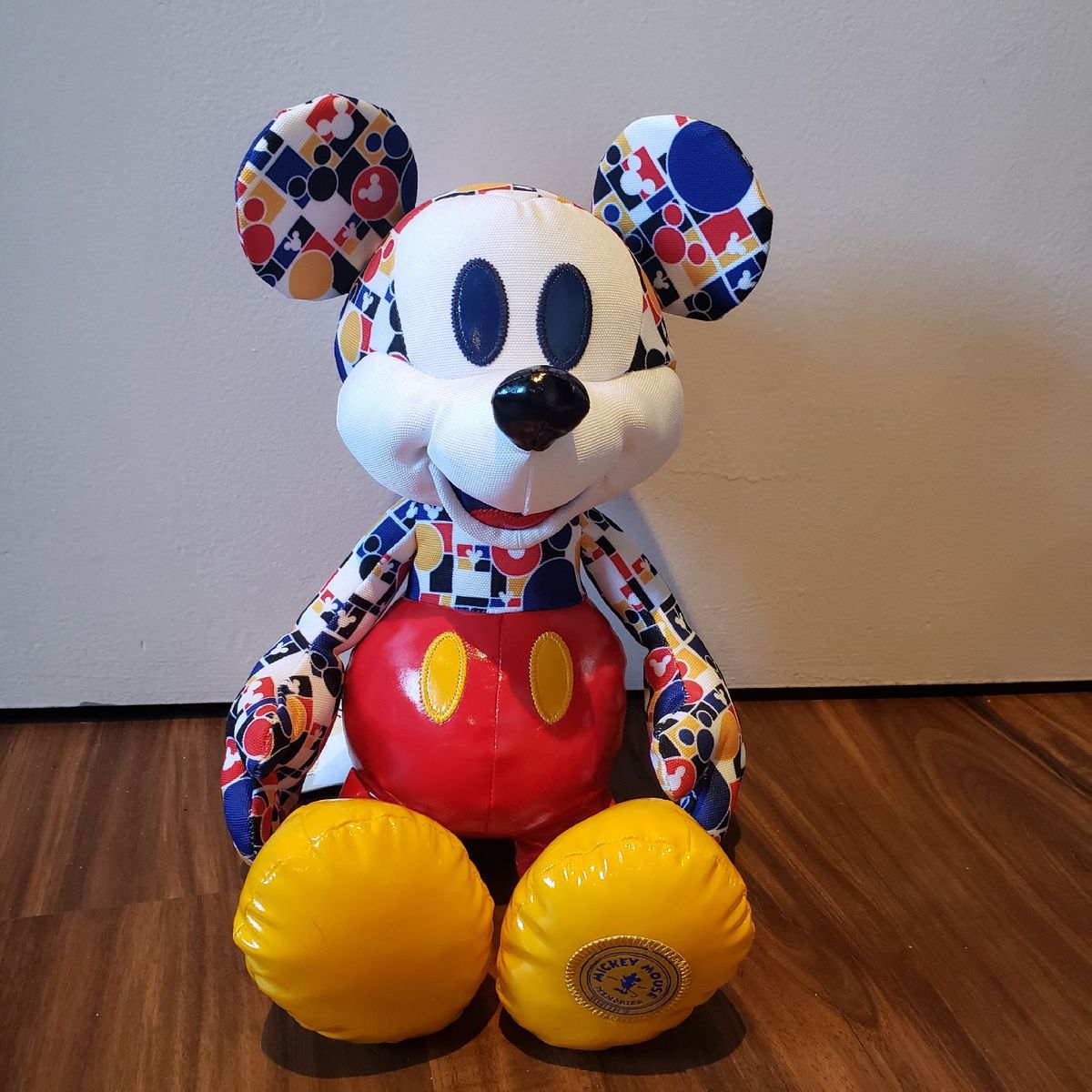 Mickey mouse memories store march