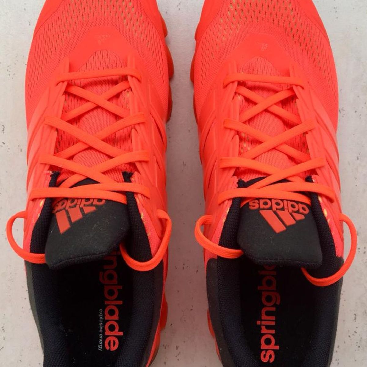 springblade laranja e preto