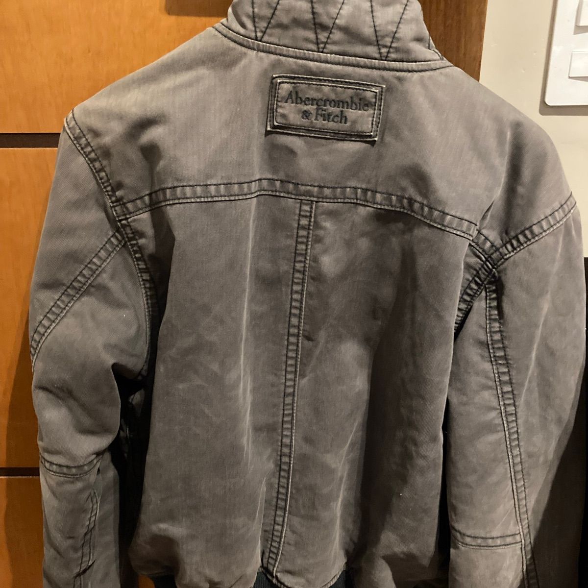Jaqueta Abercrombie Harrison Jacket | Abercrombie & Fitch Usado