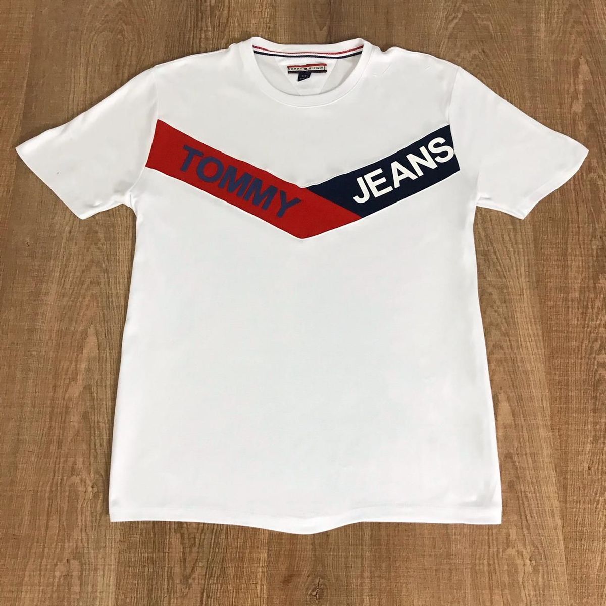camiseta masculina tommy hilfiger