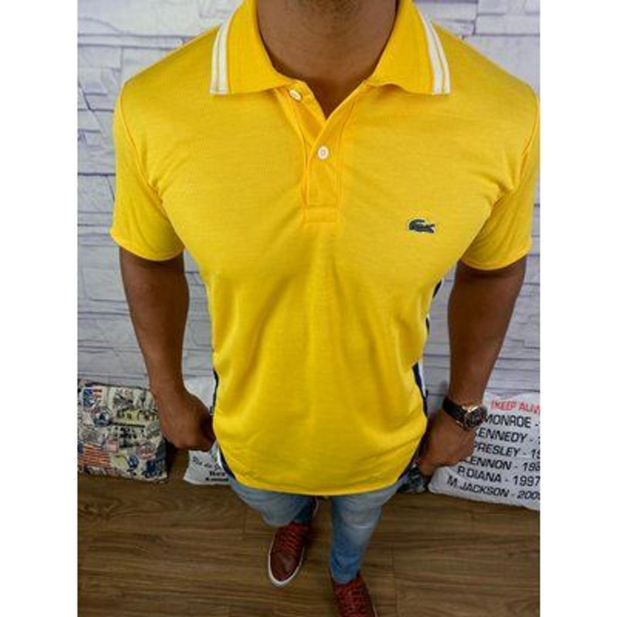 lacoste amarela