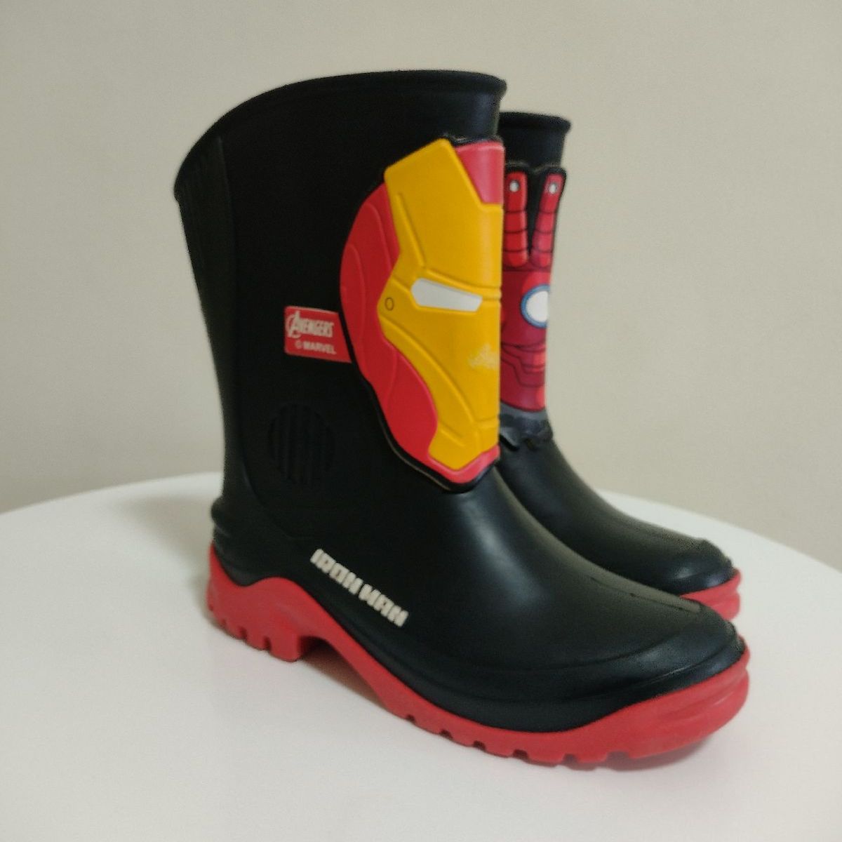 Bota do homem hot sale de ferro infantil