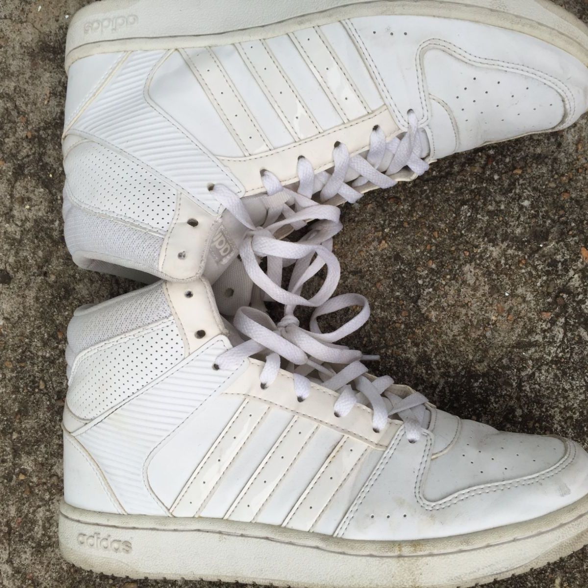 tênis cano alto adidas hoops 2.0 mid feminino