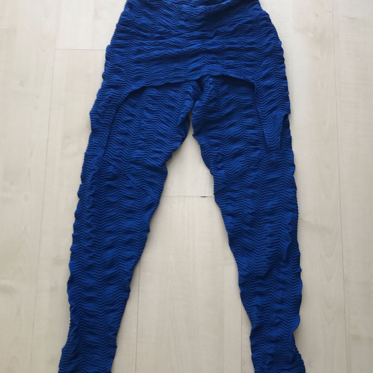 calca de academia com saia