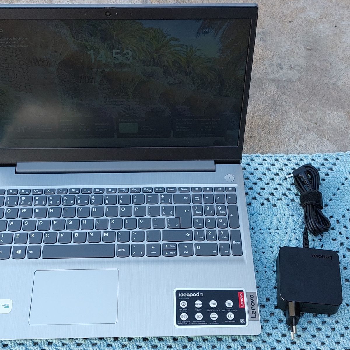 - 10110UノートPC Core Lenovo ideapad i3
