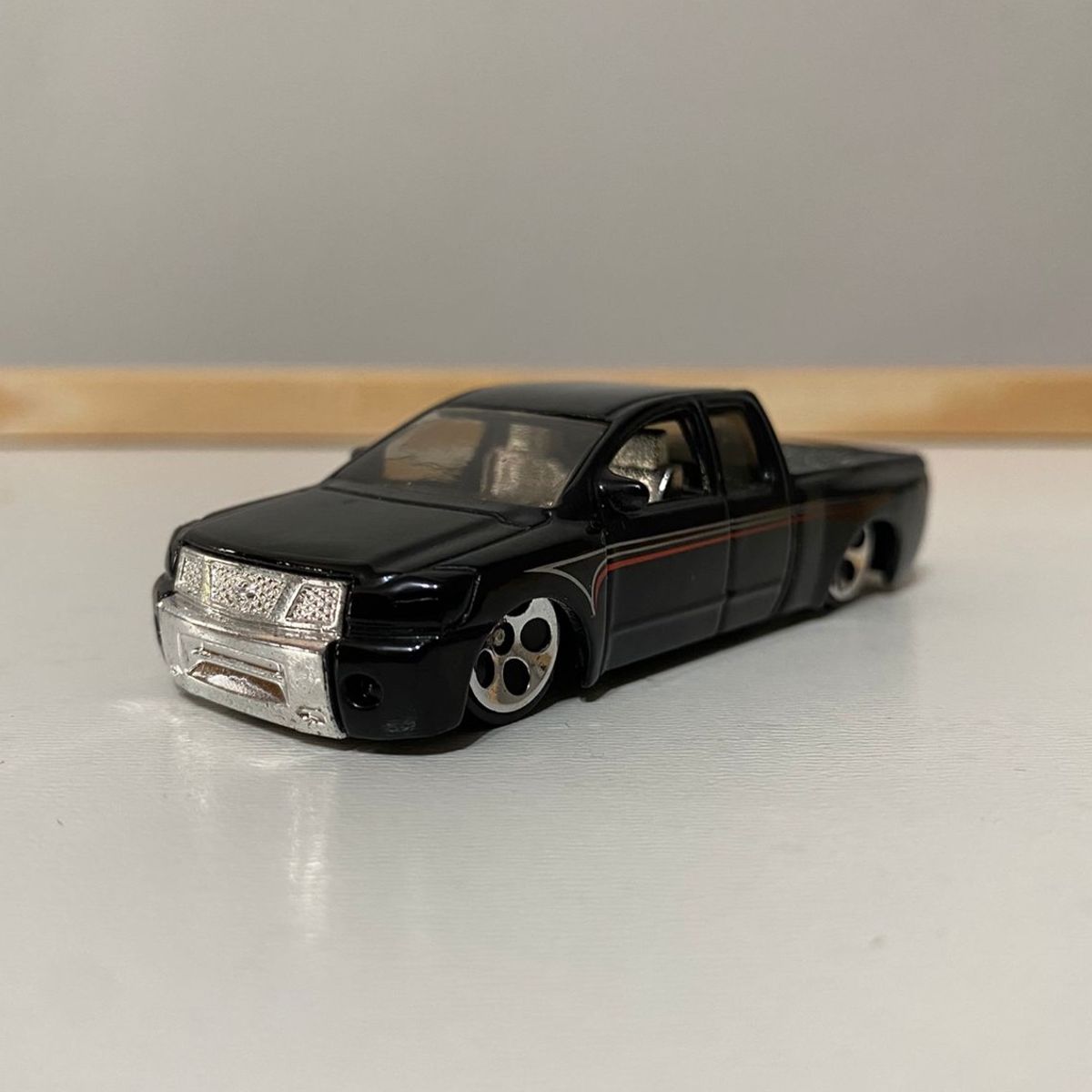 Nissan titan cheap hot wheels