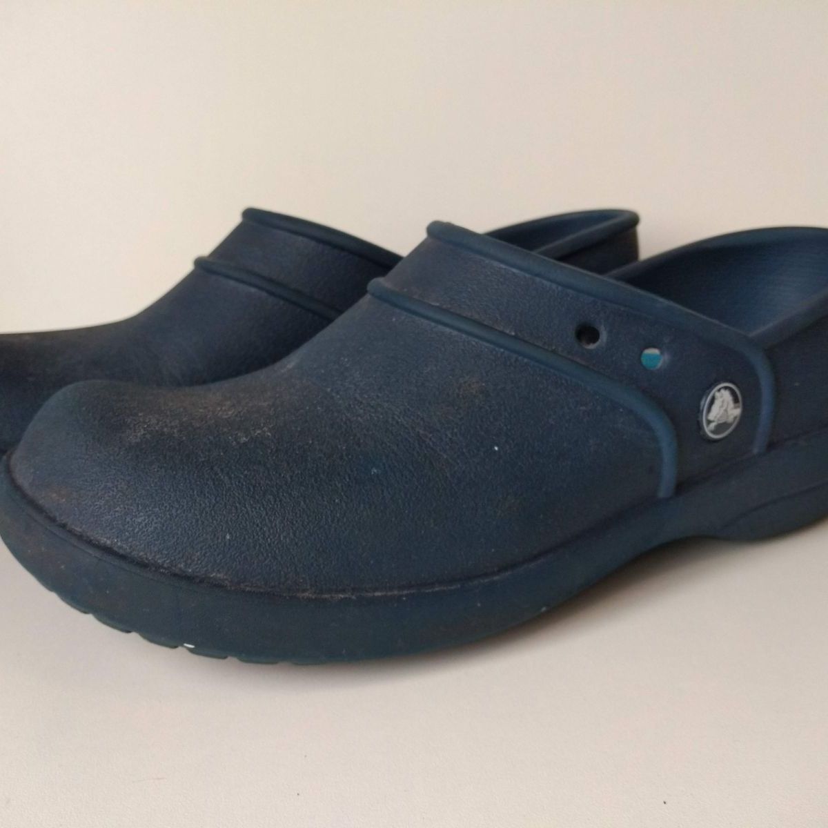 crocs feminino fechado