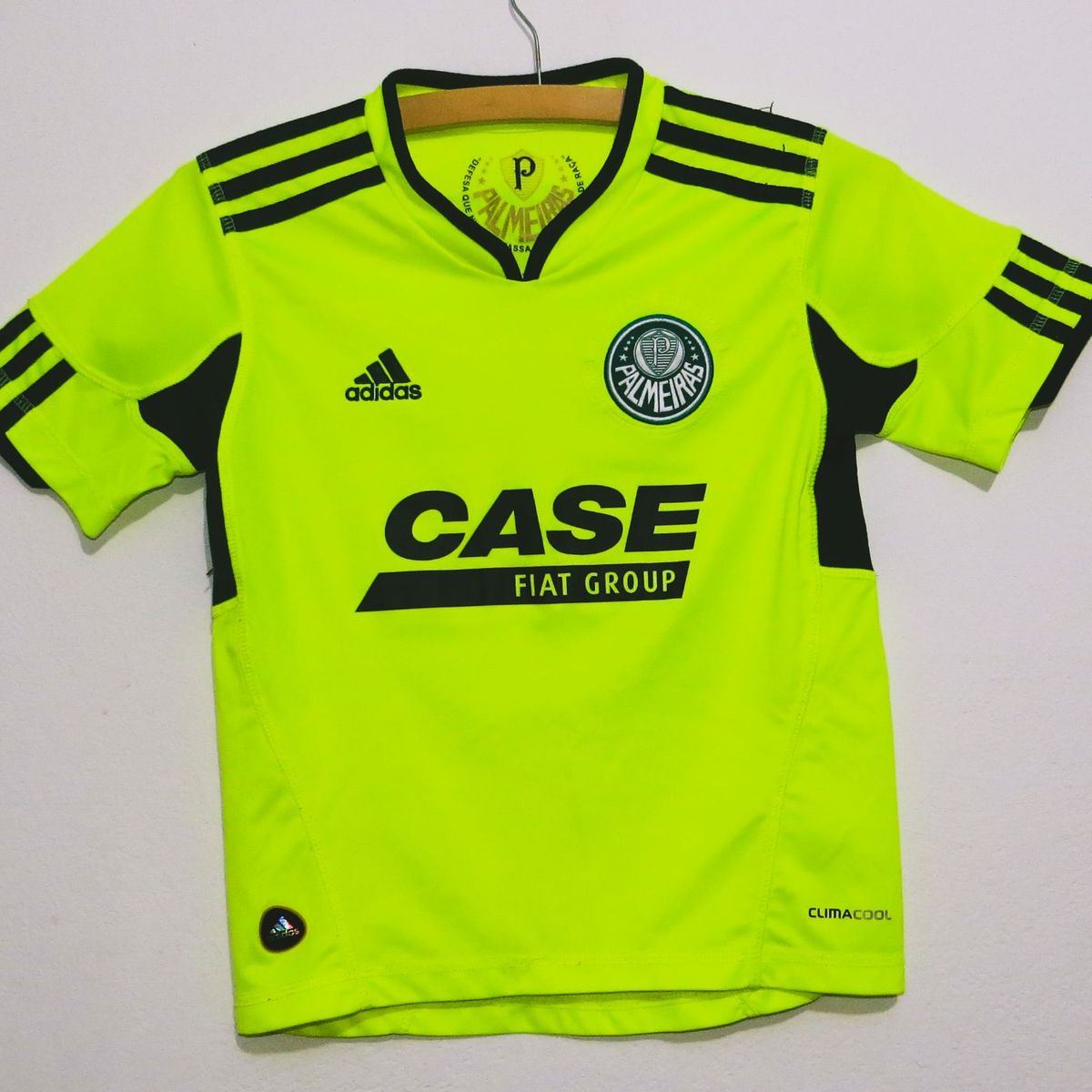 camisa adidas verde fluorescente