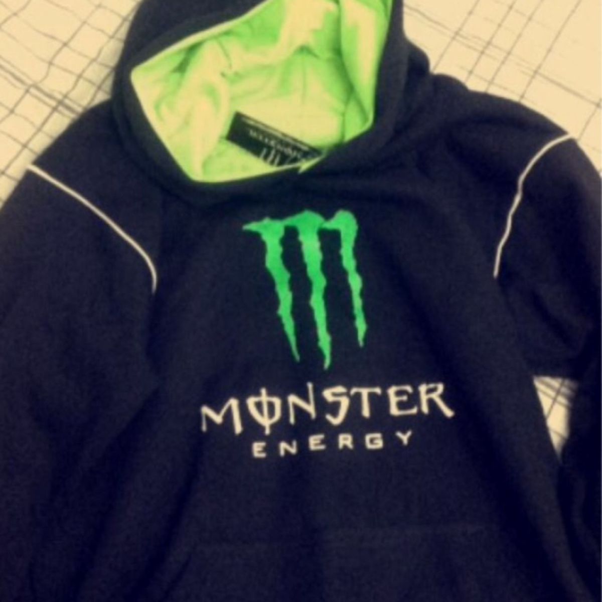 moletom monster energy