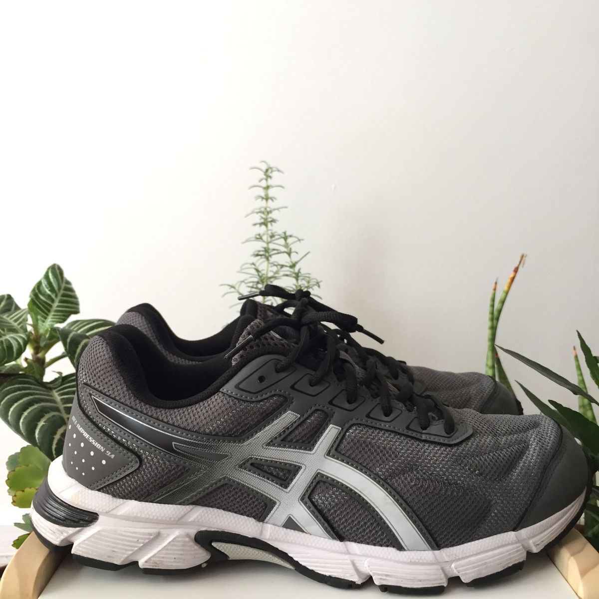 tenis asics anos 90