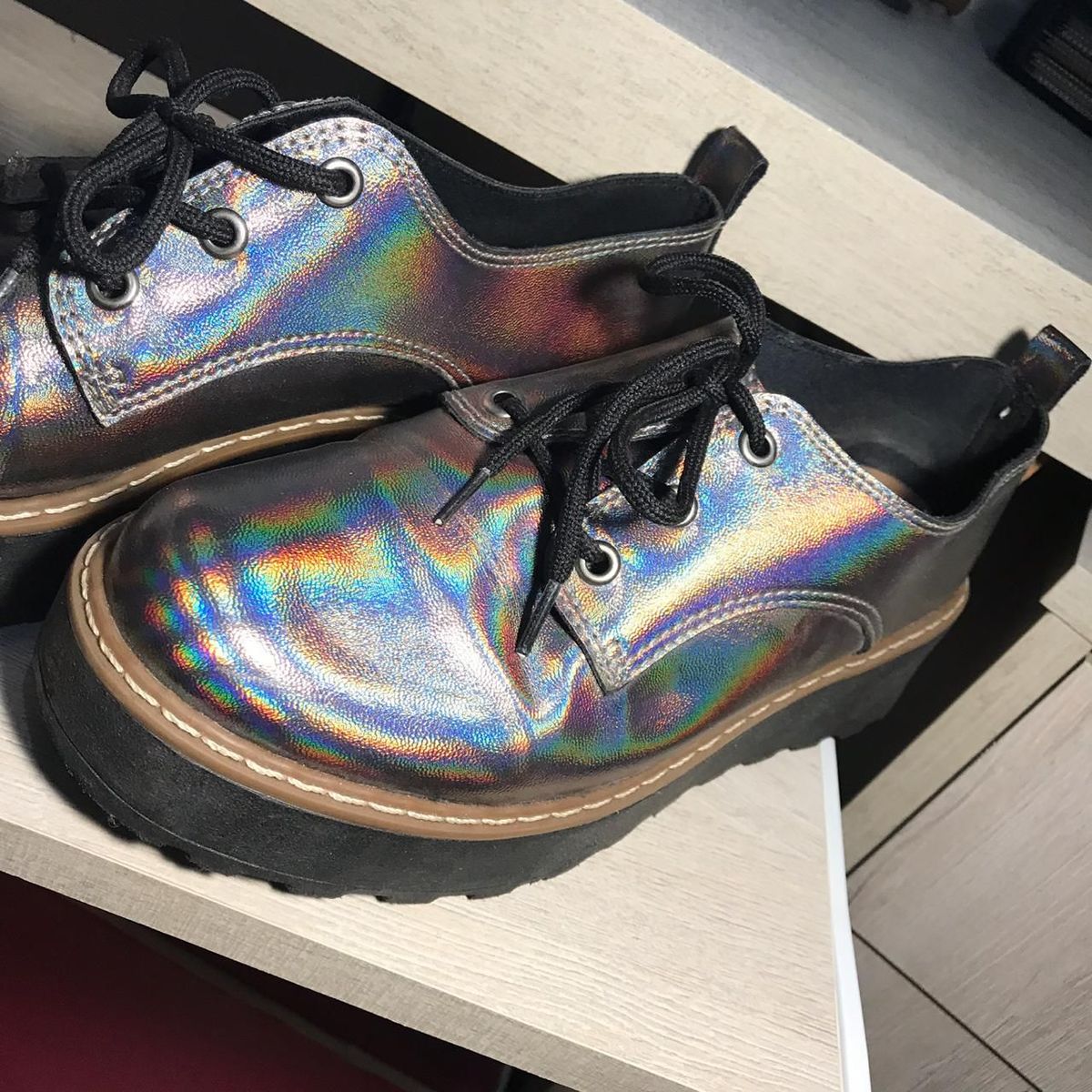 tênis feminino sola tratorada satinato