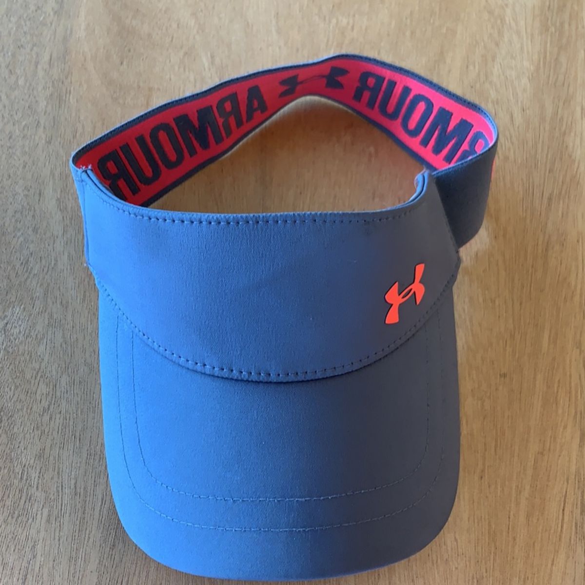 viseira feminina under armour