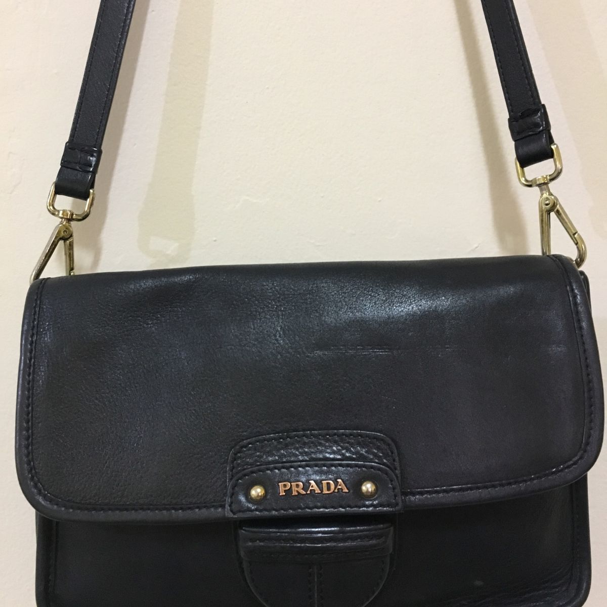 PRADA MILANO, ITÁLIA 1913- Belissima e fina bolsa execu