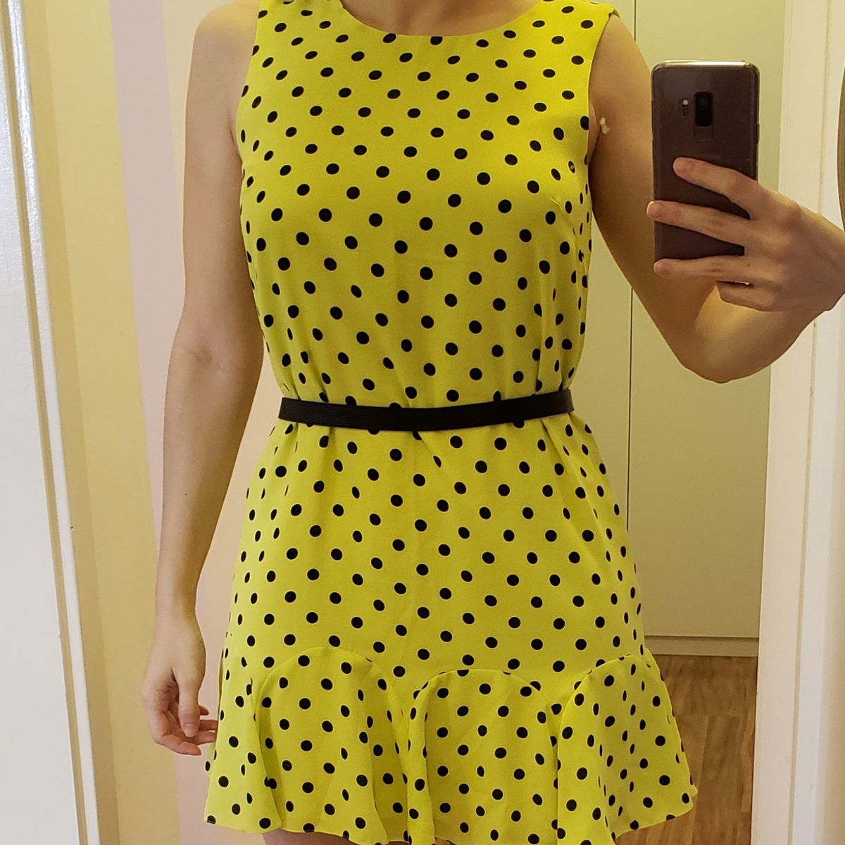 Vestido amarelo hot sale de bolinha