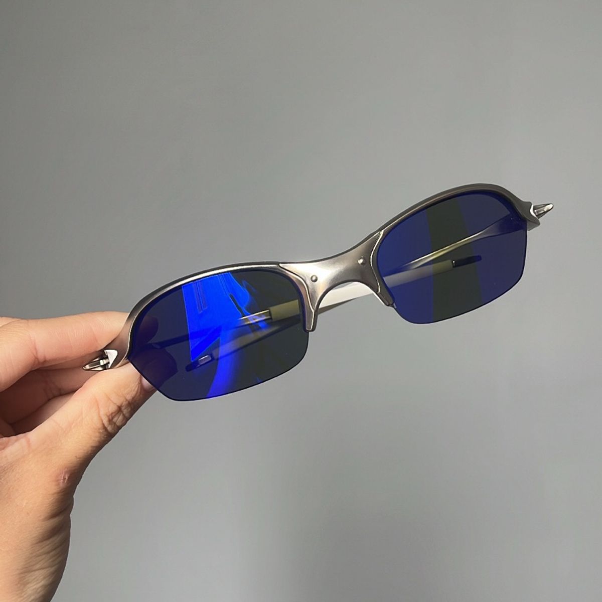 Óculos de Sol Oakley Lente Azul Metal Juliet 24k Lupa Mandrak | Óculos  Feminino Oakley Nunca Usado 56454389 | enjoei