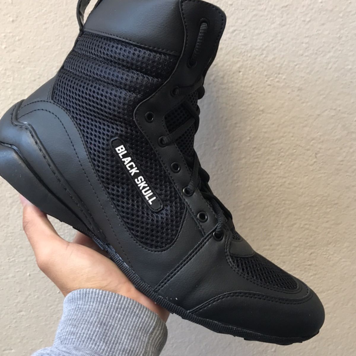 bota de treino black skull
