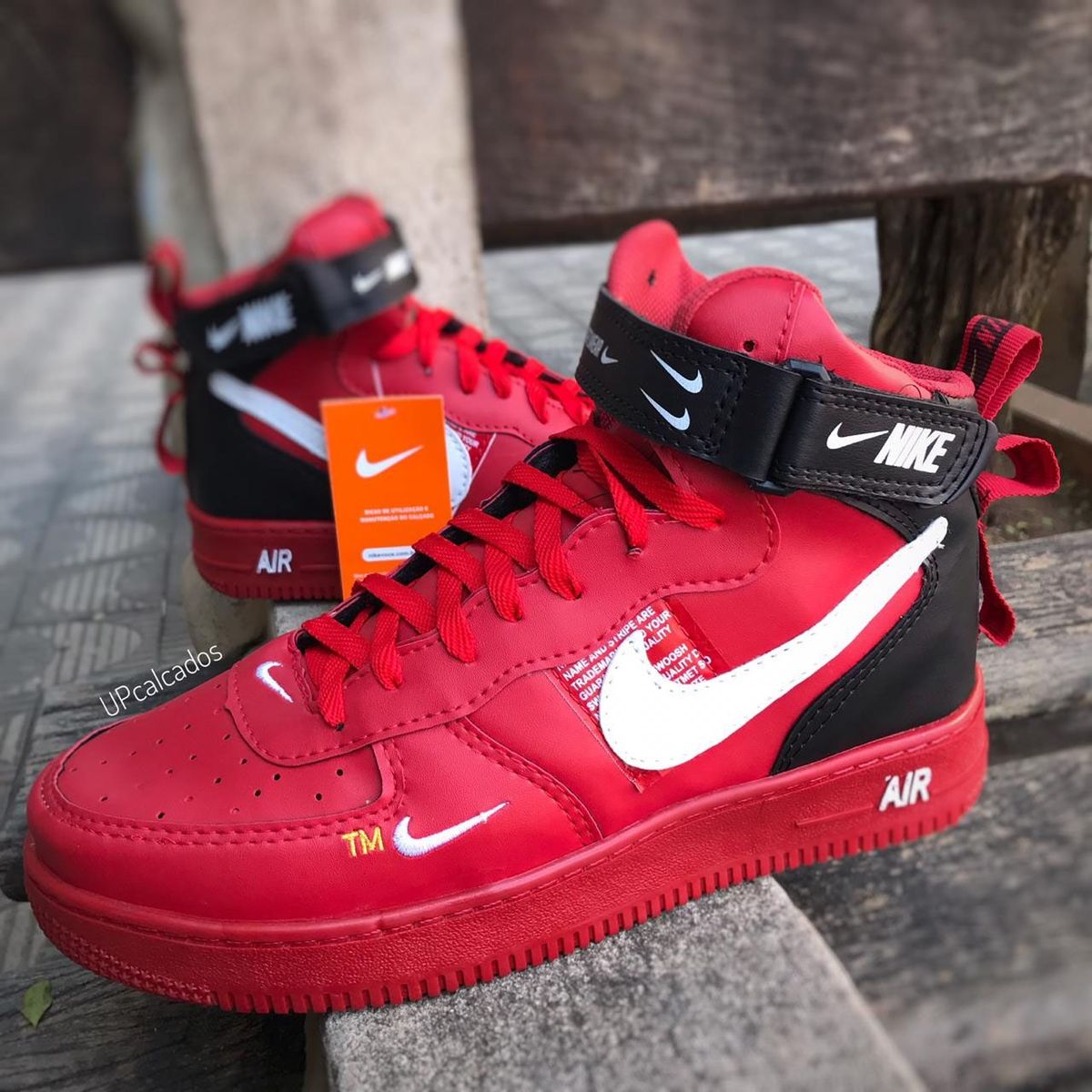 nike botinha vermelho