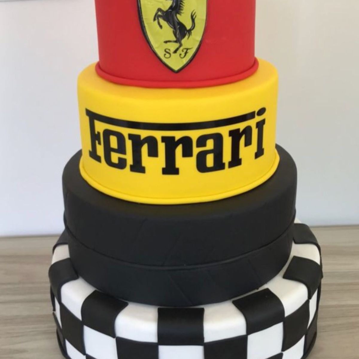 Fazendo Bolo De Biscuit Ferrari